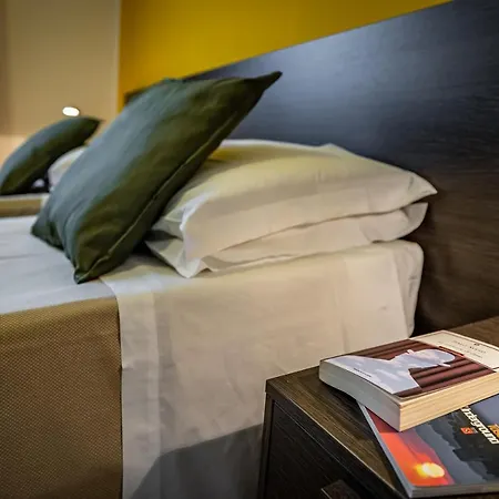 Arianna Aparthotel Rosia