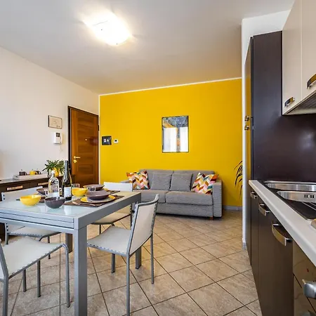 Aparthotel Arianna Rosia